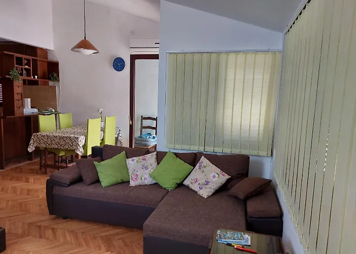 Silvana Apartamento Božava